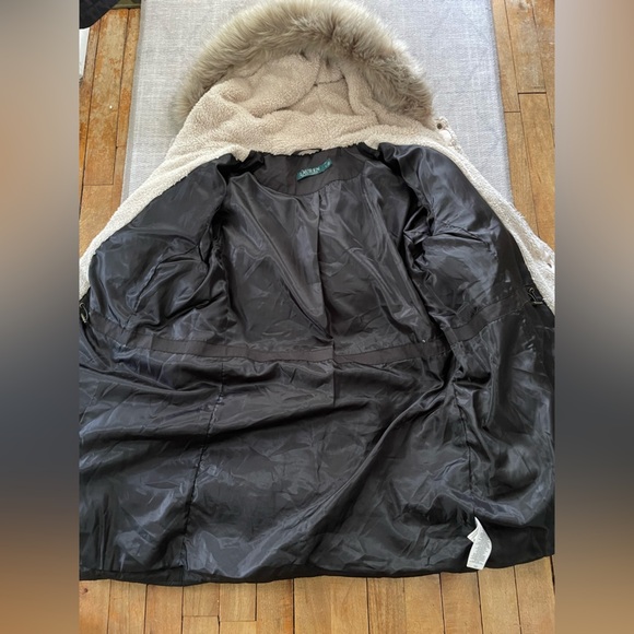 Lauren Ralph Lauren Downfilled winter Coat Large - Picture 8 of 15